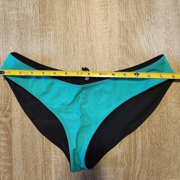 Fabletics Bikini Set - Picture 8 of 8